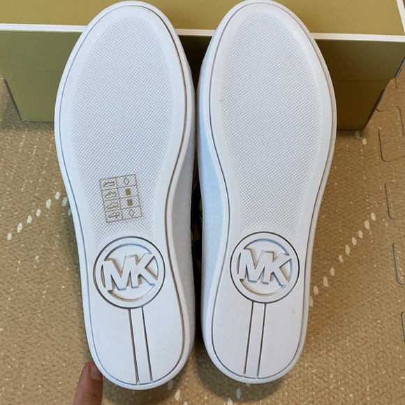 Michael Kors Poppy Fruit Print Logo Slip-On Sneaker - Picture 8 of 9